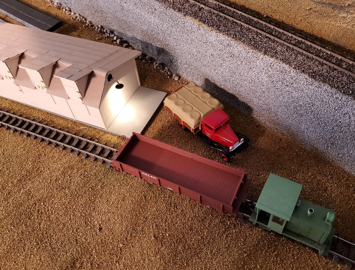 Using distribution boards for ho scale model train lights Using distribution boards for ho scale model train lights